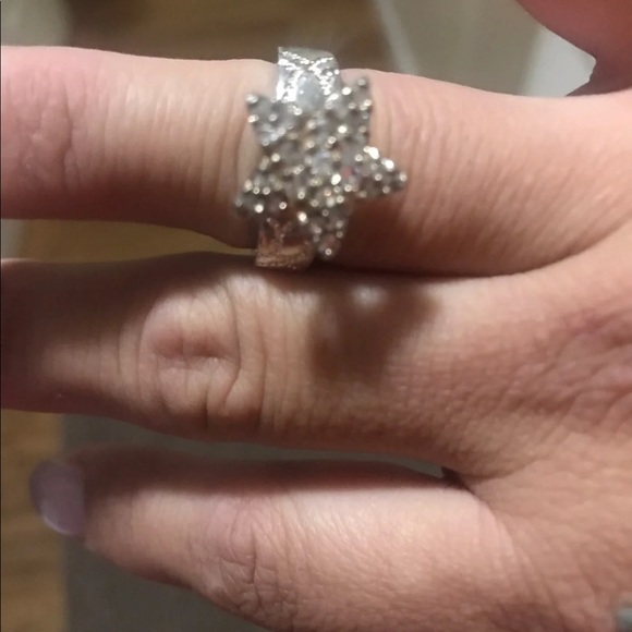 Sterling silver ring - Picture 2 of 4